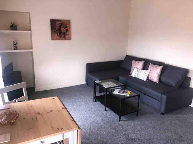 Comfy Stays Swansea Flat 3 Buitenkant foto